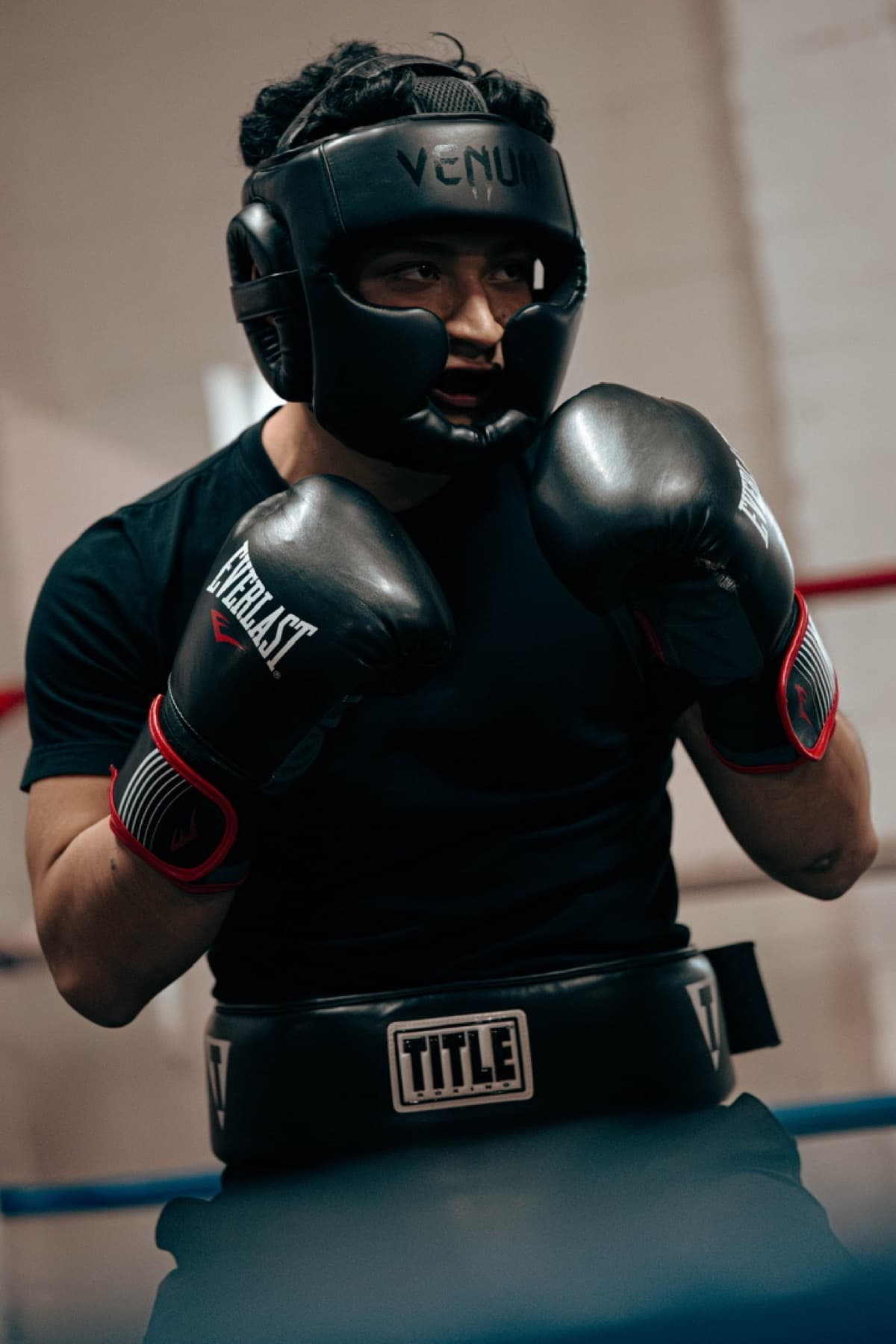 Brayan Tenesaca training in the ring